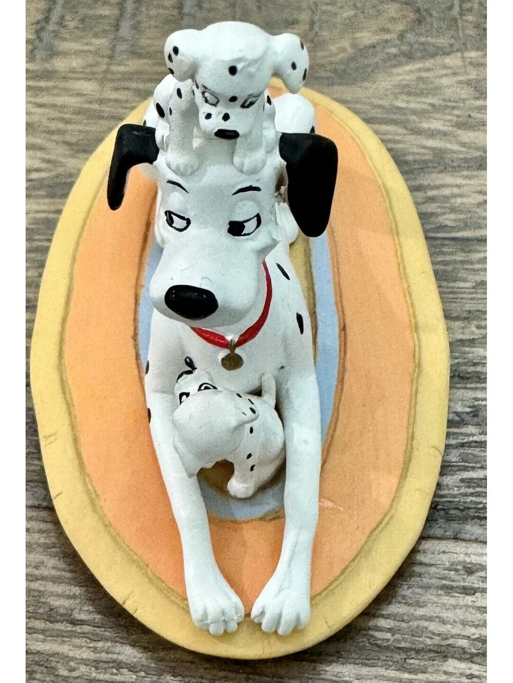 Hallmark Keepsake Disney 101 Dalmatians Pongo Saves The Day Ornament 2011